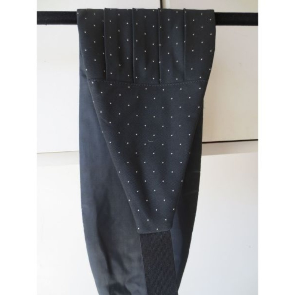 Mel Howard cummerbund black with white polka dots